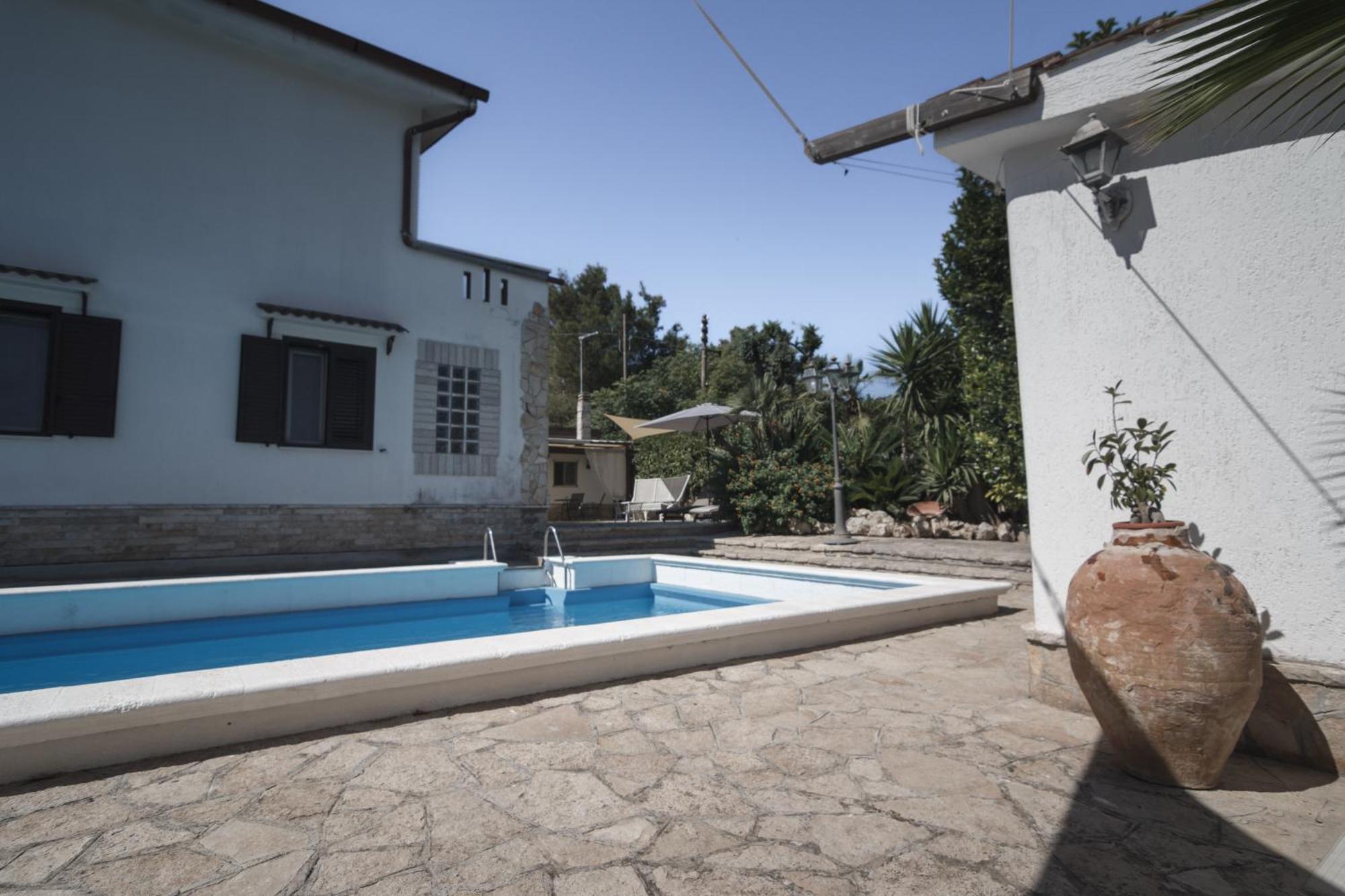 Villa Lina Bed&Breakfast Taranto Exterior photo